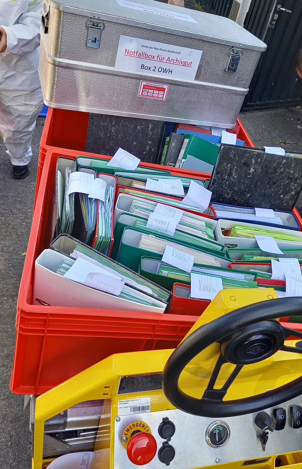 Notfallübung im Archiv der MPG