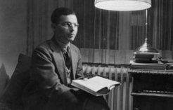 Abb.: Joachim-Dieter Bloch im Institut(AMPG VI. Abt., Rep. 1, KWI für ausländisches und öffentliches Recht und Völkerrecht Nr. III/45)